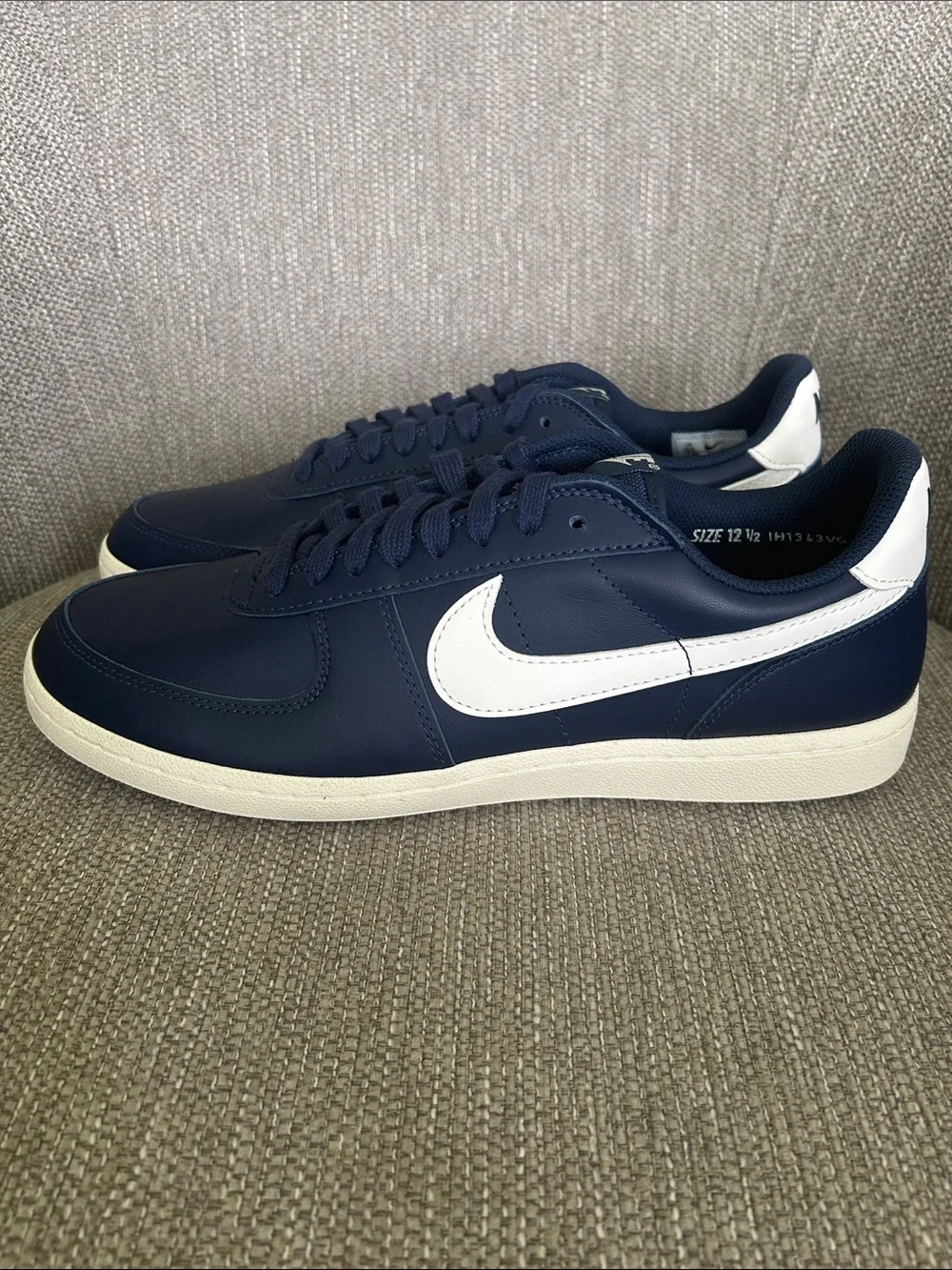 Nike field general